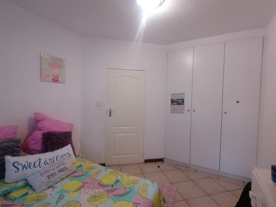 2 Bedroom Property for Sale in Rustenburg Central North West